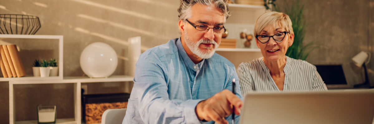 Pensioners on computer